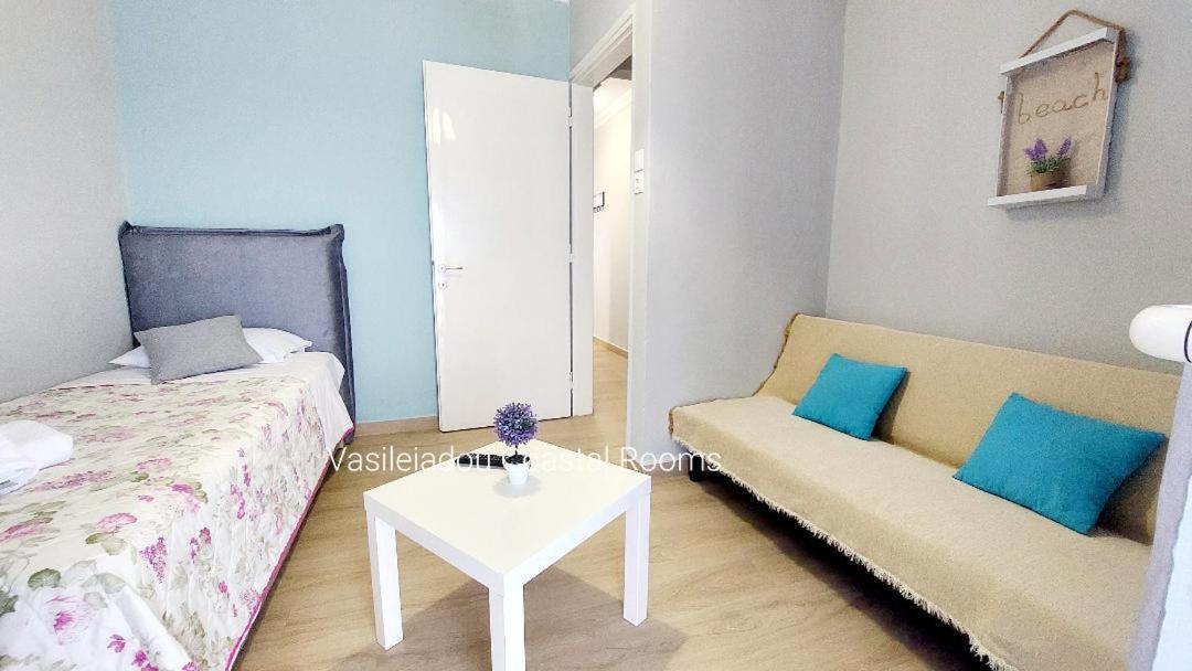 פלוגיטה Vasileiadou Coastal Rooms מראה חיצוני תמונה