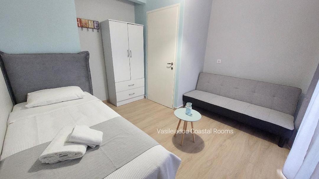 פלוגיטה Vasileiadou Coastal Rooms מראה חיצוני תמונה
