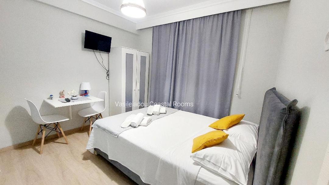 פלוגיטה Vasileiadou Coastal Rooms מראה חיצוני תמונה